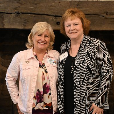 teri-and-lisa-glasbern_small