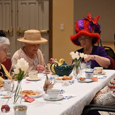 women-drinking-tea_small
